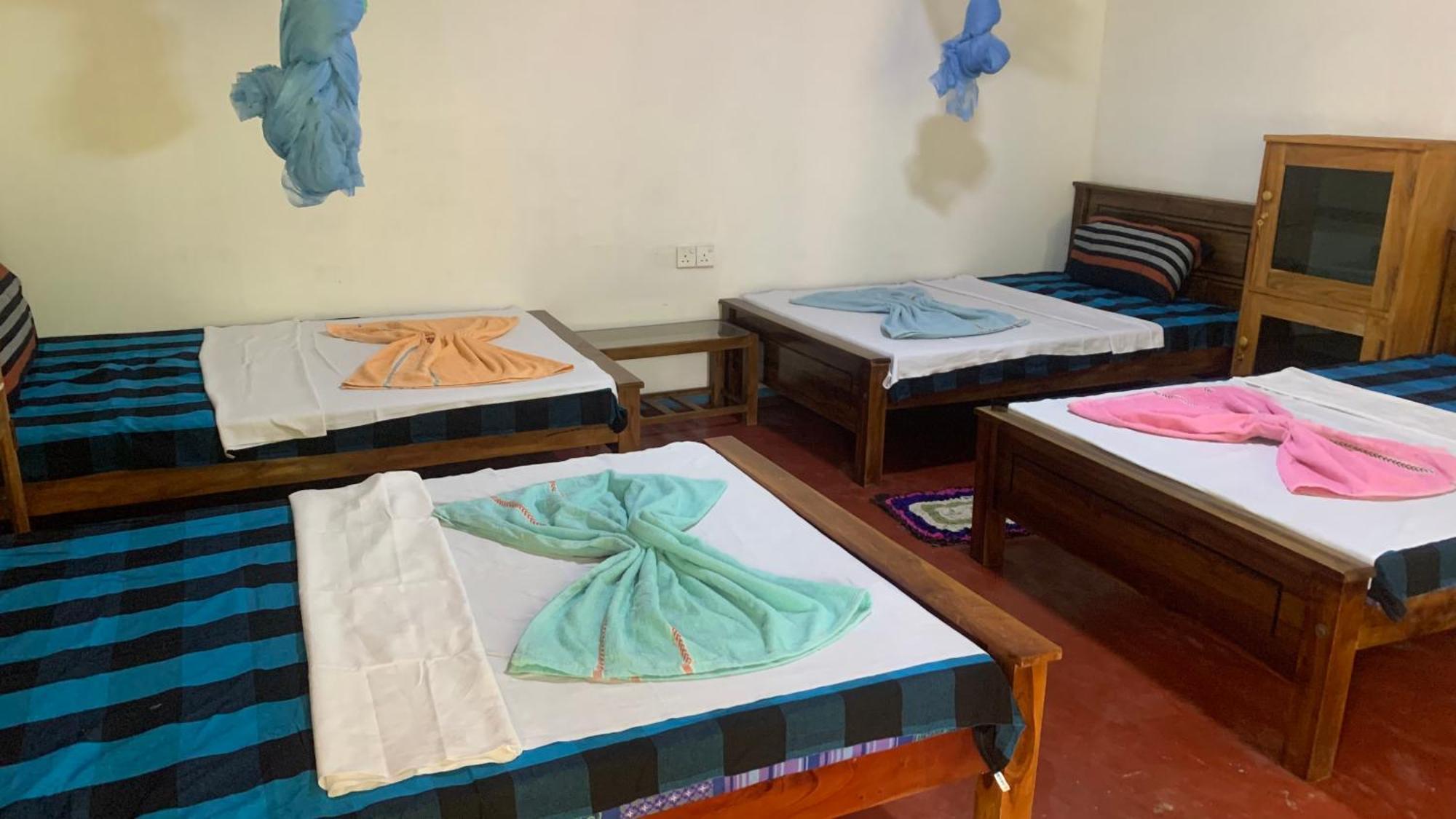 סיגירייה Sigiri Birds Hostel מראה חיצוני תמונה